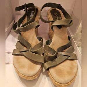 Womens 10.5 sandals wedge olive green crisscross adjustable straps buckle